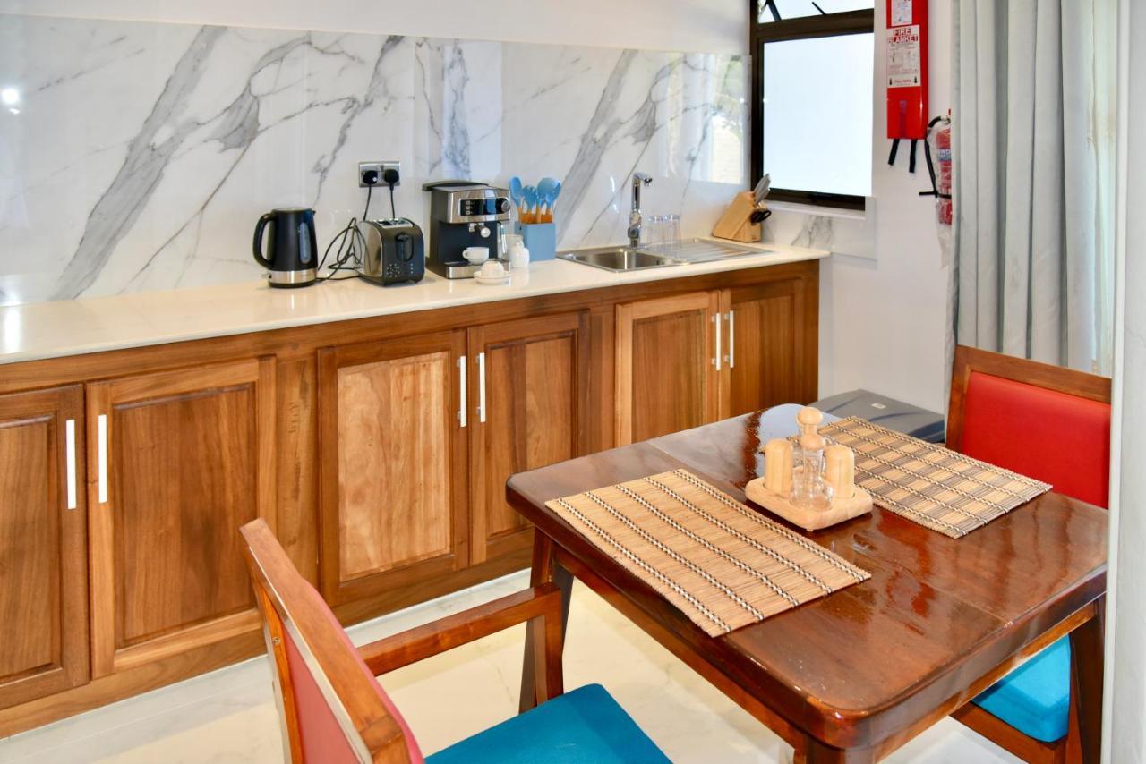 Sea Splash Self Catering And La Petite Maison 大安塞 外观 照片