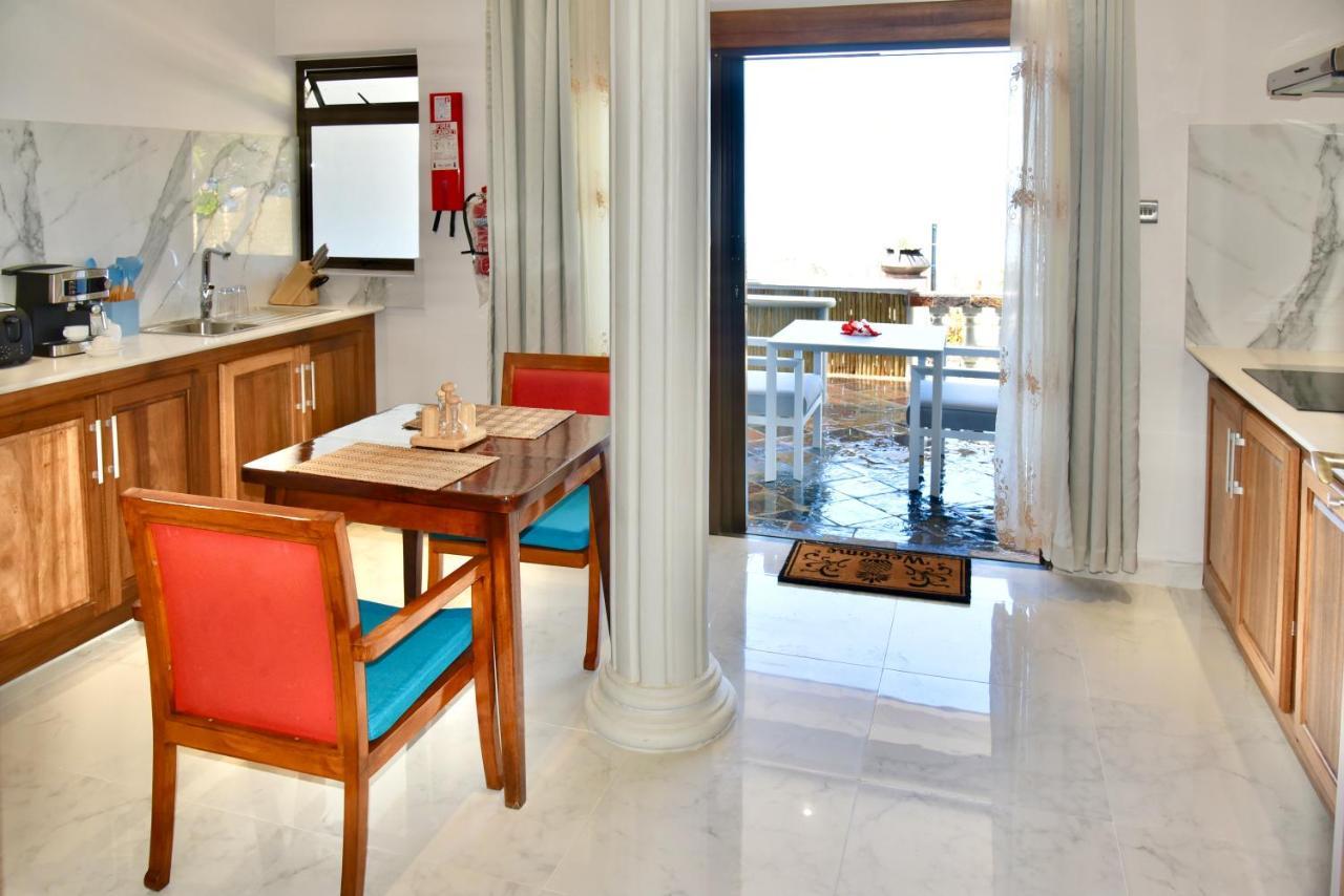 Sea Splash Self Catering And La Petite Maison 大安塞 外观 照片