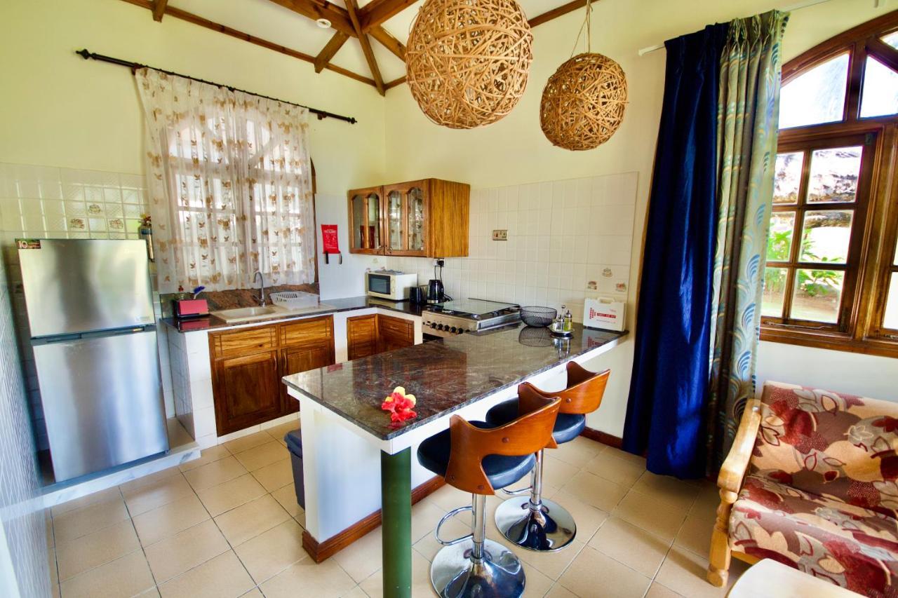 Sea Splash Self Catering And La Petite Maison 大安塞 外观 照片