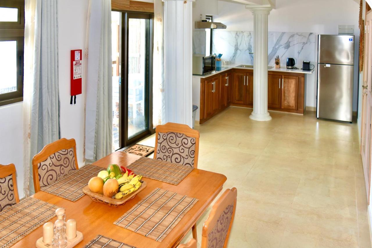 Sea Splash Self Catering And La Petite Maison 大安塞 外观 照片