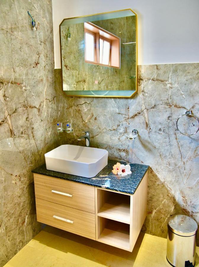 Sea Splash Self Catering And La Petite Maison 大安塞 外观 照片