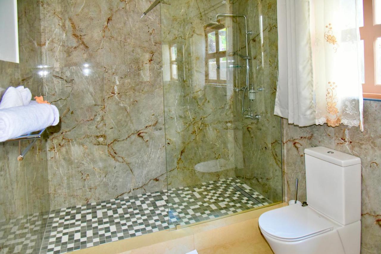 Sea Splash Self Catering And La Petite Maison 大安塞 外观 照片
